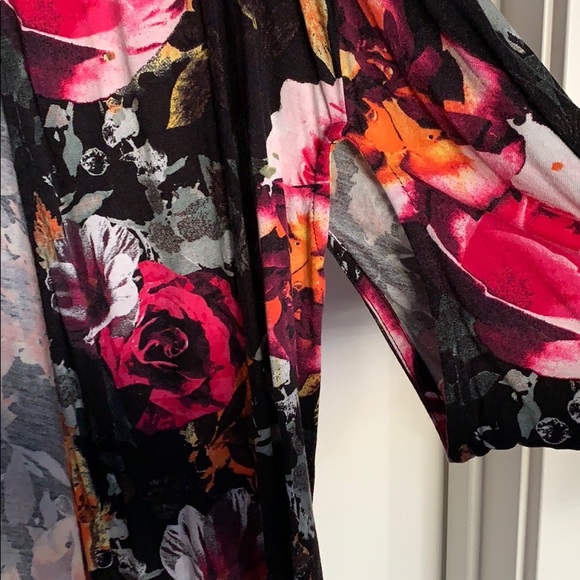 Floral cami-shall - Picture 2 of 3